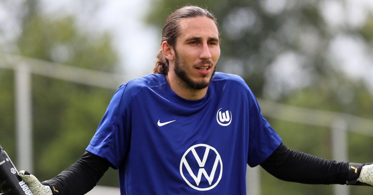 Kamil Grabara dostał pytanie o reprezentację Polski. Jeszcze nie wiedział