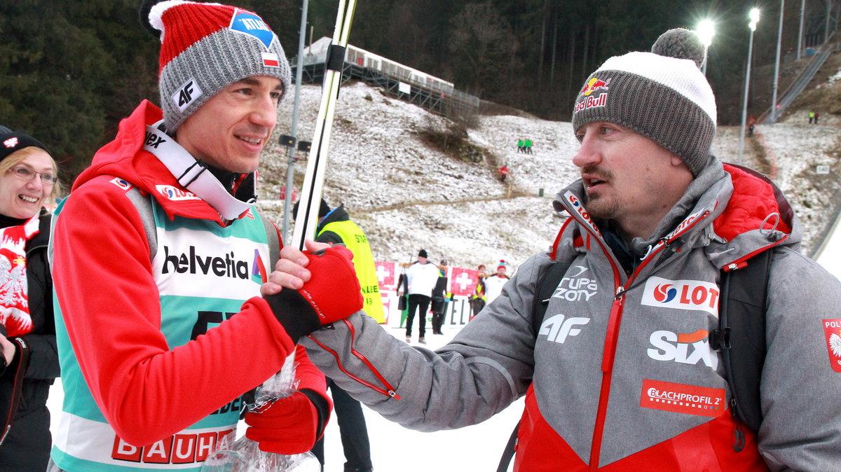 Kamil Stoch (L) i Adam Małysz