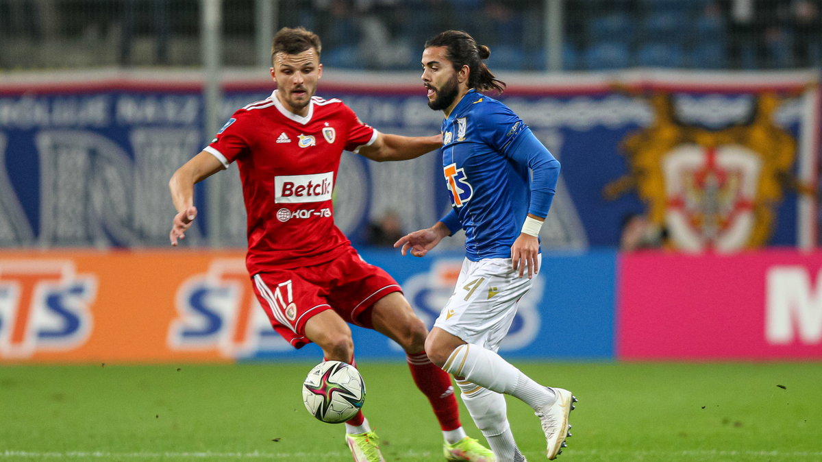 Patryk Lipski (Piast Gliwice) i Joao Amaral (Lech Poznań)