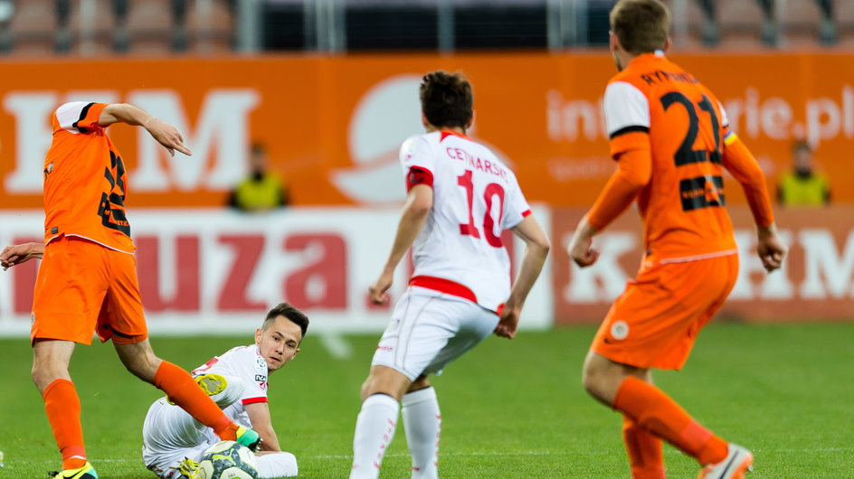 PIŁKARSKA EKSTRAKLASA ZAGŁĘBIE LUBIN WIDZEW ŁÓDŹ (Mariusz Rybicki Mateusz Cetnarski Bartosz Rymaniak )