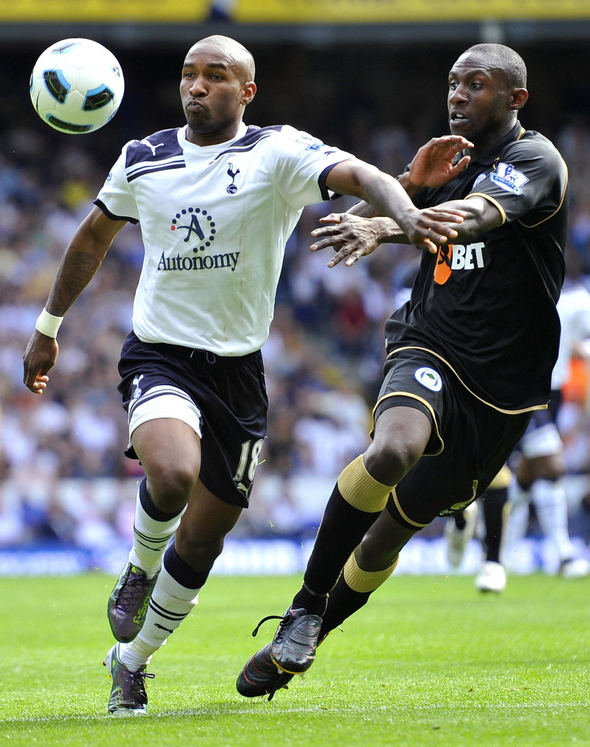 Jermaine Defoe (L)