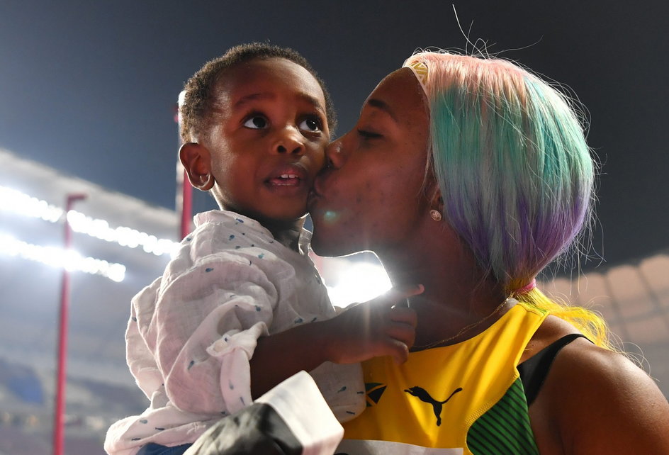 Shelly-Ann Fraser-Pryce z dzieckiem