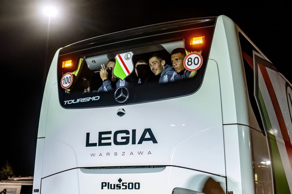 Sceny po meczu AZ Alkmaar — Legia Warszawa 