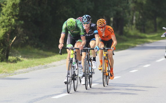 NIWY DALESZYCKIE TOUR DE POLOGNE  (kolarze na trasie)