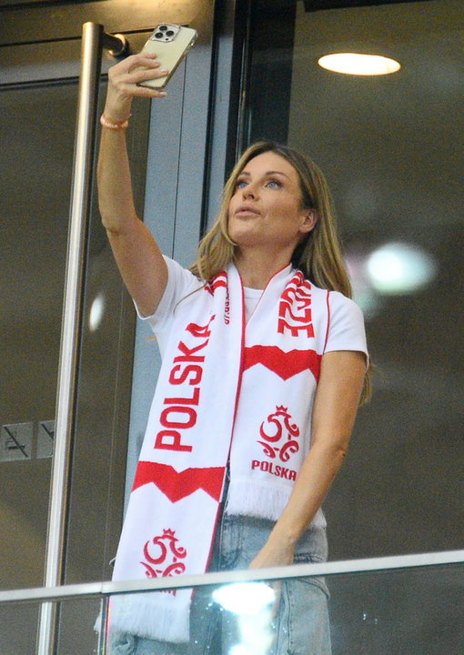 Małgorzata Rozenek-Majdan na meczu Polska — Wyspy Owcze