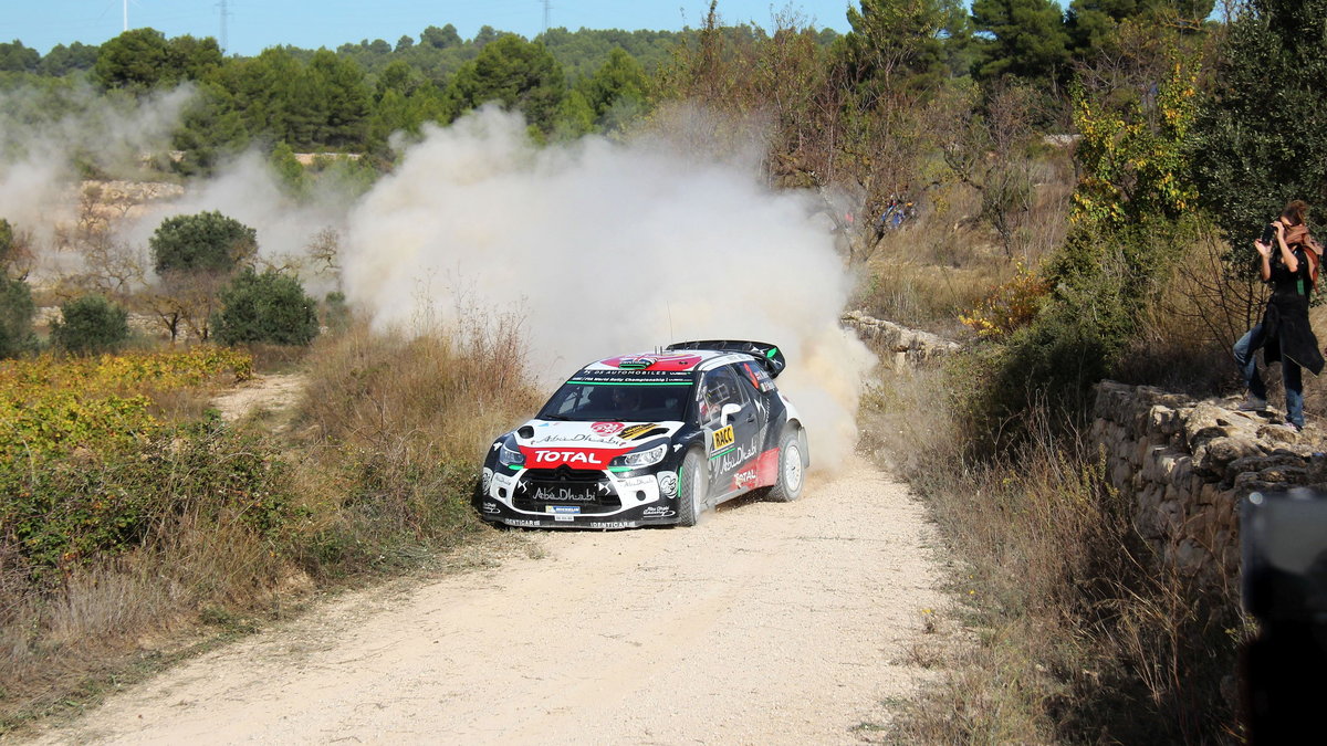 W przyszłym roku fabrycznych Citroenów zabraknie na trasach WRC. Planowany jest powrót i walka z Volskwagenem od sezonu 2017!, fot. Cezary Gutowski