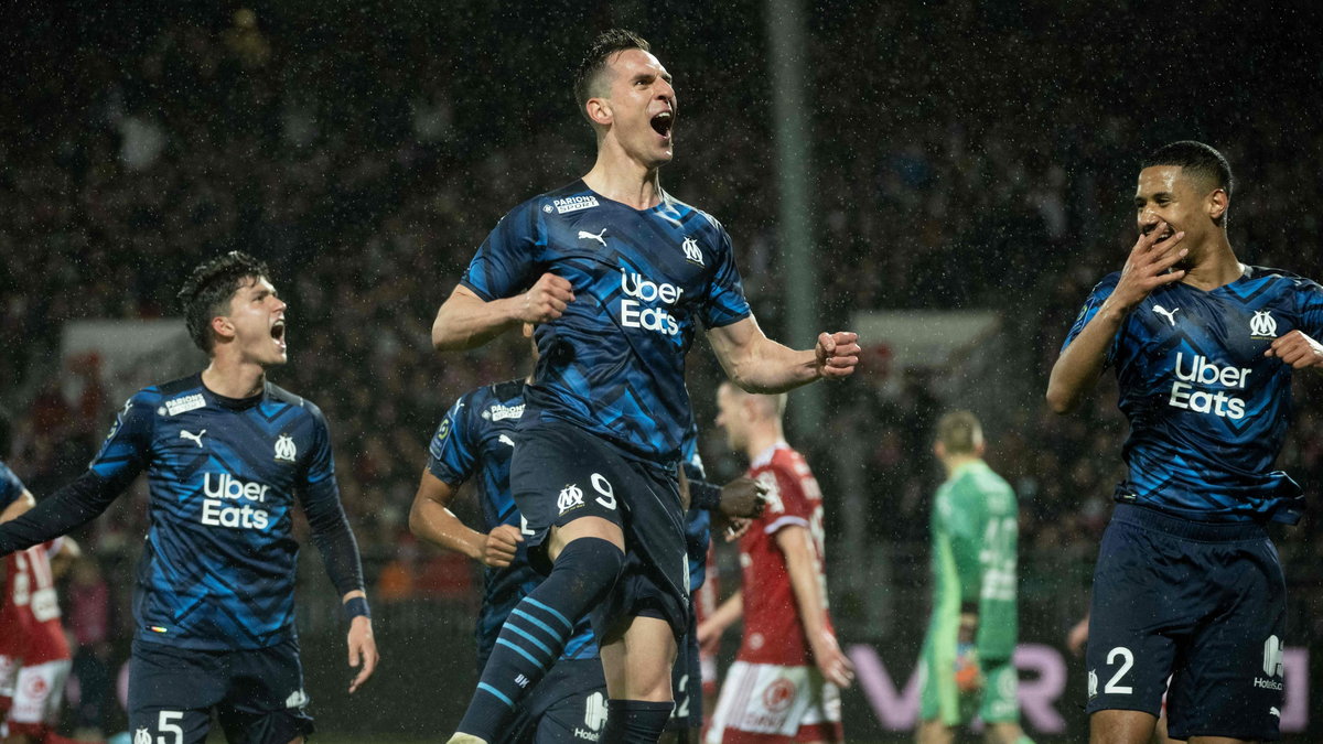 Arkadiusz Milik w niedzielę mógł cieszyć się z gola w meczu z Brestem w Ligue 1, teraz czeka go starcie z Basel w Lidze Europy.