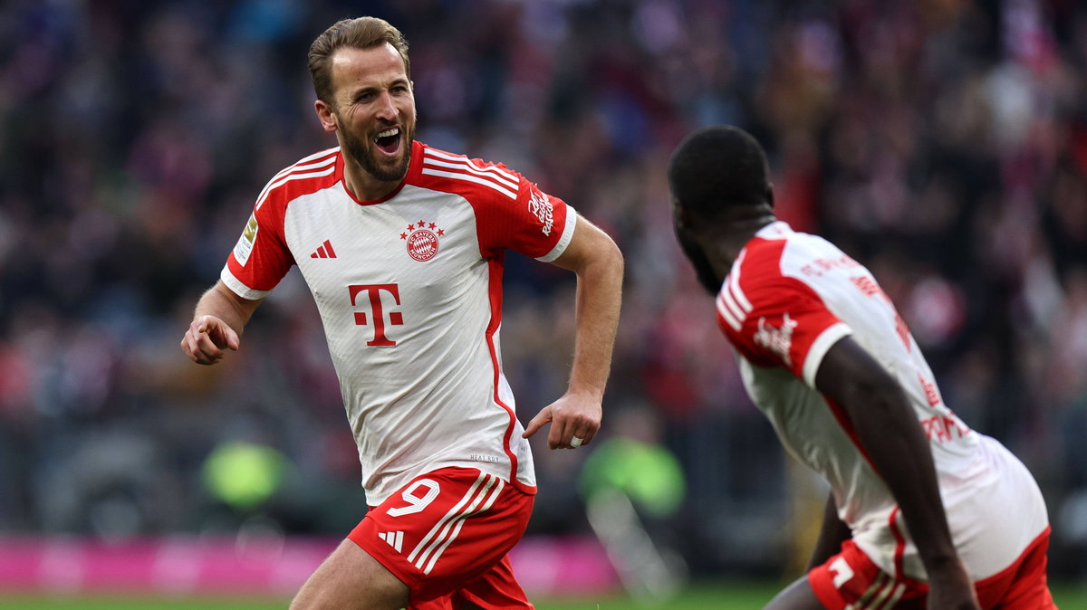 Harry Kane cieszy się z gola dla Bayernu Monachium