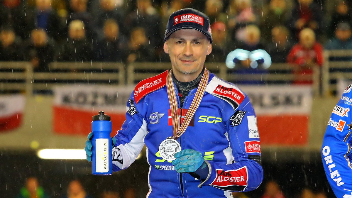 Leon Madsen na podium Grand Prix