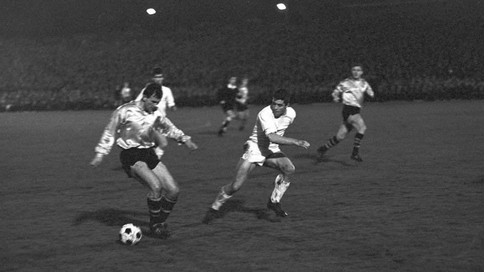 1. Bayern - Borussia 0:2 – 16.10.1965.