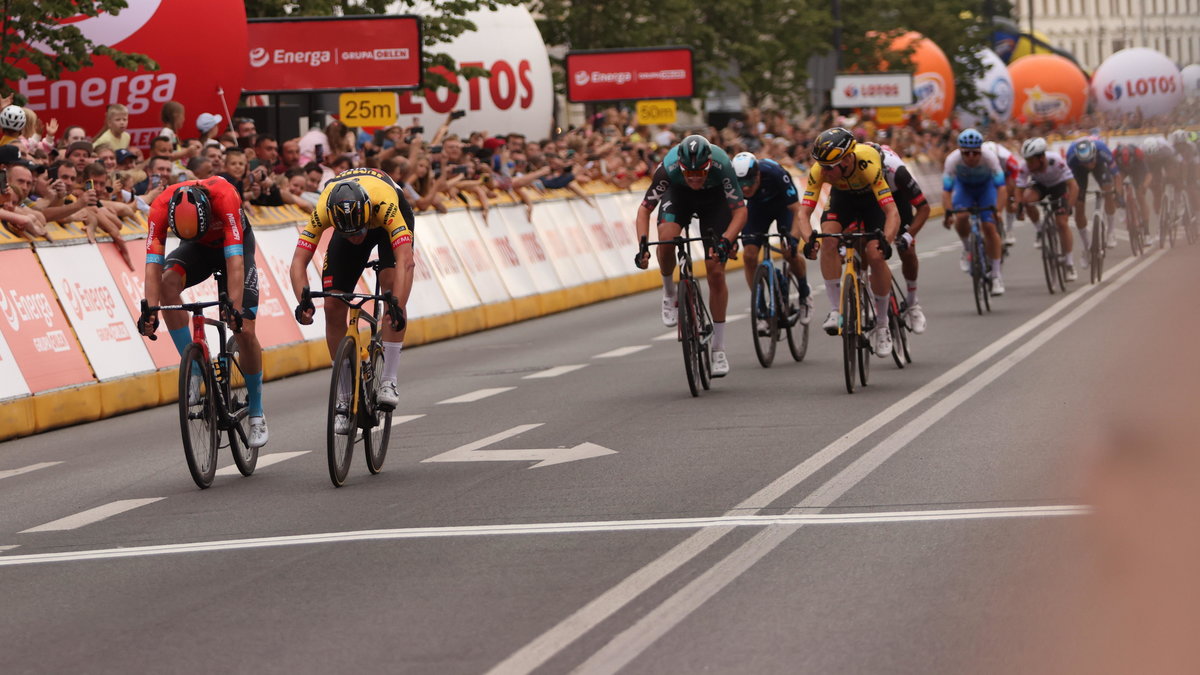 Olav Kooij, Phil Bauhaus, Jordi Meeus podczas 1. etapu Tour de Pologne