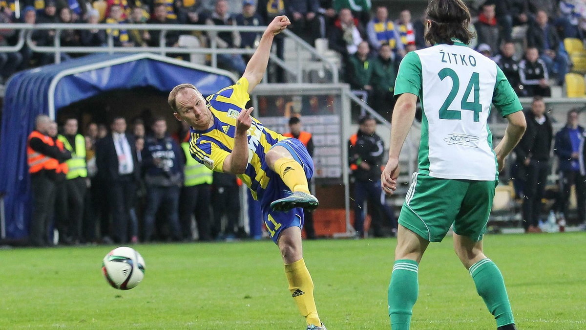 Pilka nozna. I Liga. Arka Gdynia - Olimpia Grudziadz. 30.04.2016