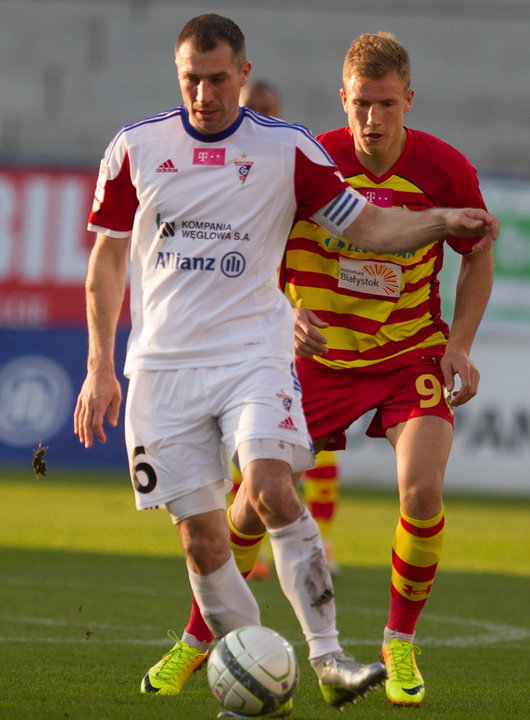 PIŁKA NOŻNA LIGA POLSKA GÓRNIK ZABRZE JAGIELLONIA (Radosław Sobolewski Bekim Balaj )