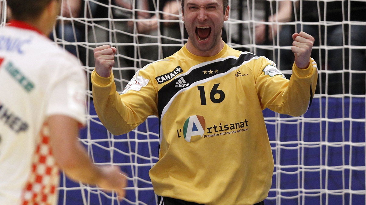 2010-01-31T175716Z_01_EIS49_RTRIDSP_3_HANDBALL-EUROPEAN.jpg