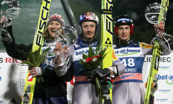 Podium LGP w Libercu (od lewej): Tom Hilde, Adam Małysz, Kamil Stoch