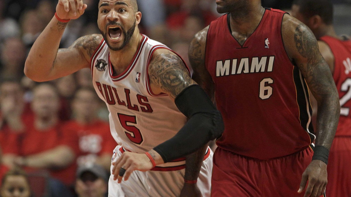 Carlos Boozer (L) i LeBron James