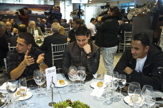 SPAIN SOCCER REAL MADRID (TRADITIONAL CHRISTMAS LUNCH)