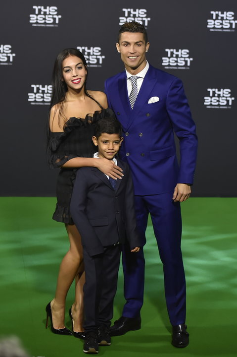 Georgina Rodriguez i Cristiano Ronaldo z synem piłkarza