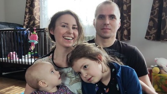 Michał Dąbrowski wraz z rodziną
