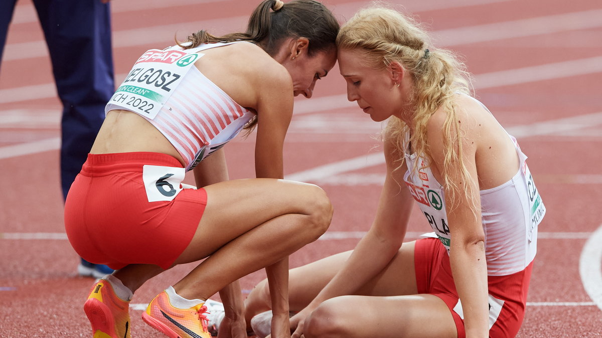 Adrianna Czapla (po prawej) i Anna Wielgosz