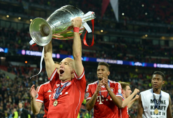 Arjen Robben z Pucharem Ligi Mistrzów