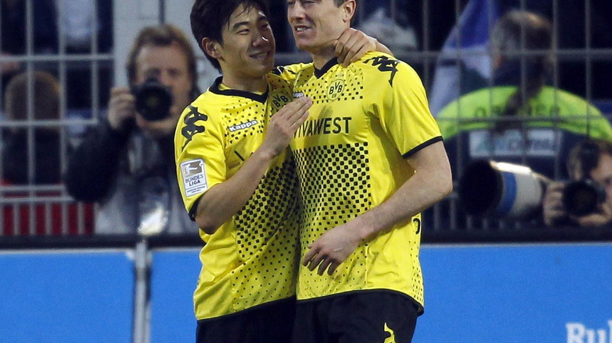 Robert Lewandowski (P) i Shinji Kagawa (L)