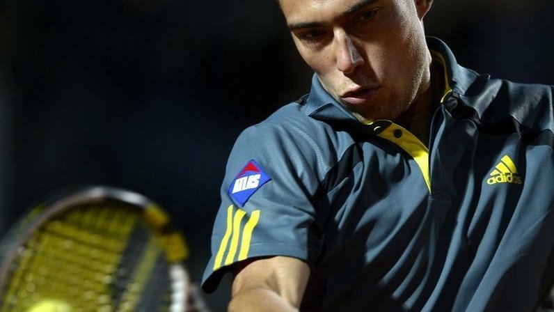 Jerzy Janowicz podczas meczu z Rogerem Federerem