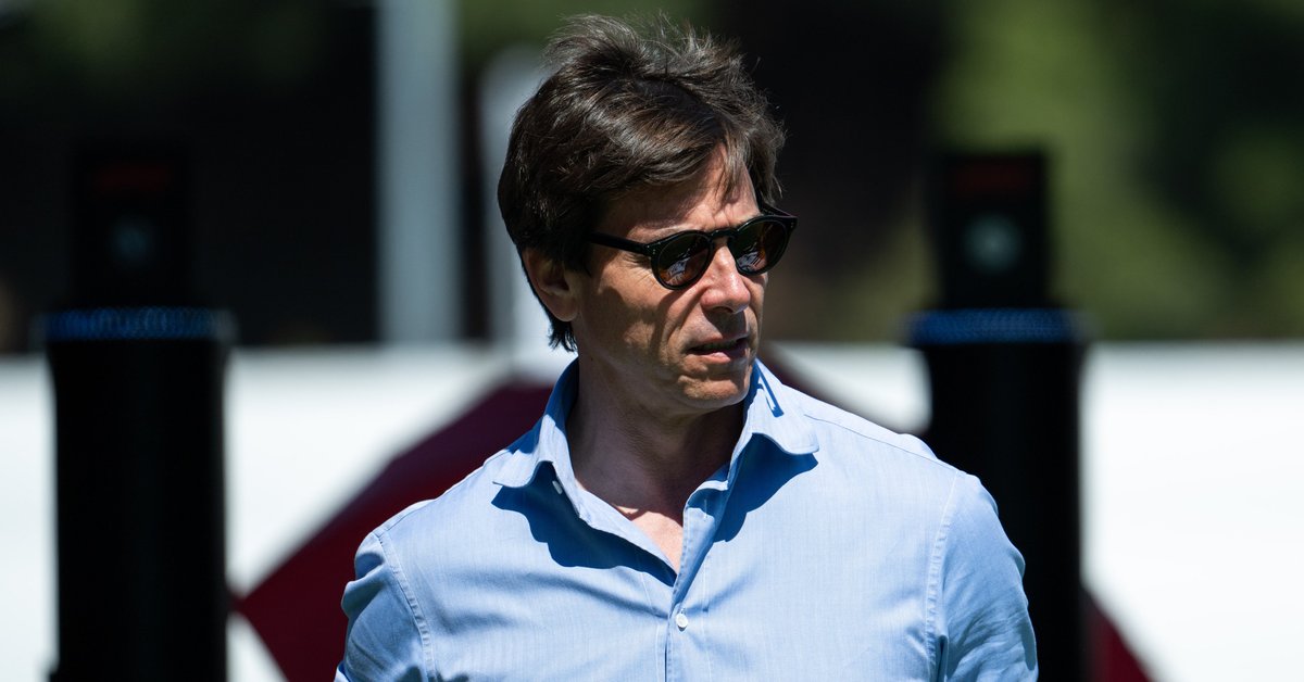 Jego matka jest Polką. Jest miliarderem i zna go cały świat