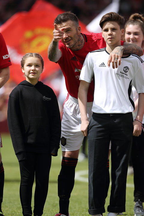 Harper Seven Beckham z tatą i bratem w maju 2019 roku