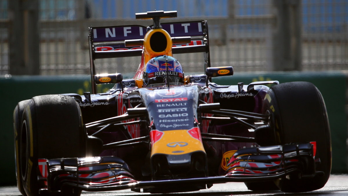 AUTO-PRIX-F1-ABU-DHABI-PRACTICE