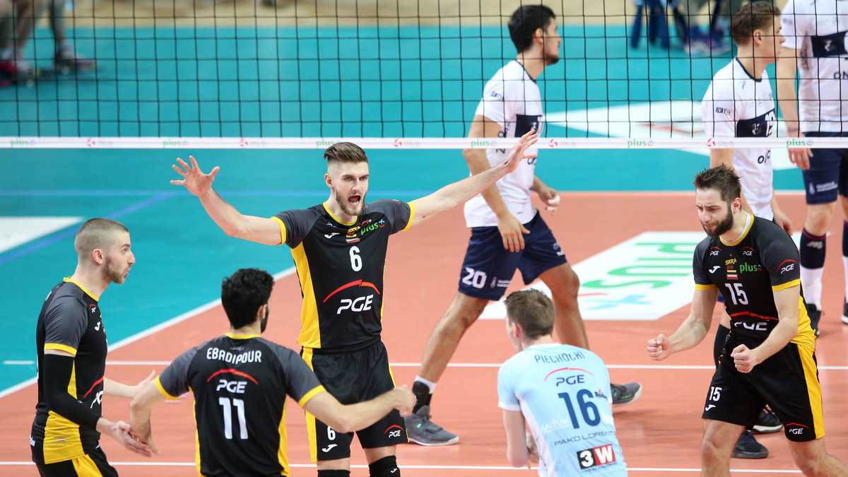 PGE Skra Bełchatów wygrała 3:2 w Warszawie z ONICO