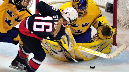 OLY-2010-IHOCKEY-USA-SWE