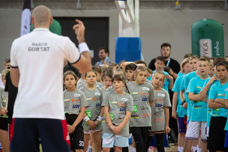 Marcin Gortat prowadzi w Łodzi camp koszykarski dla dzieci