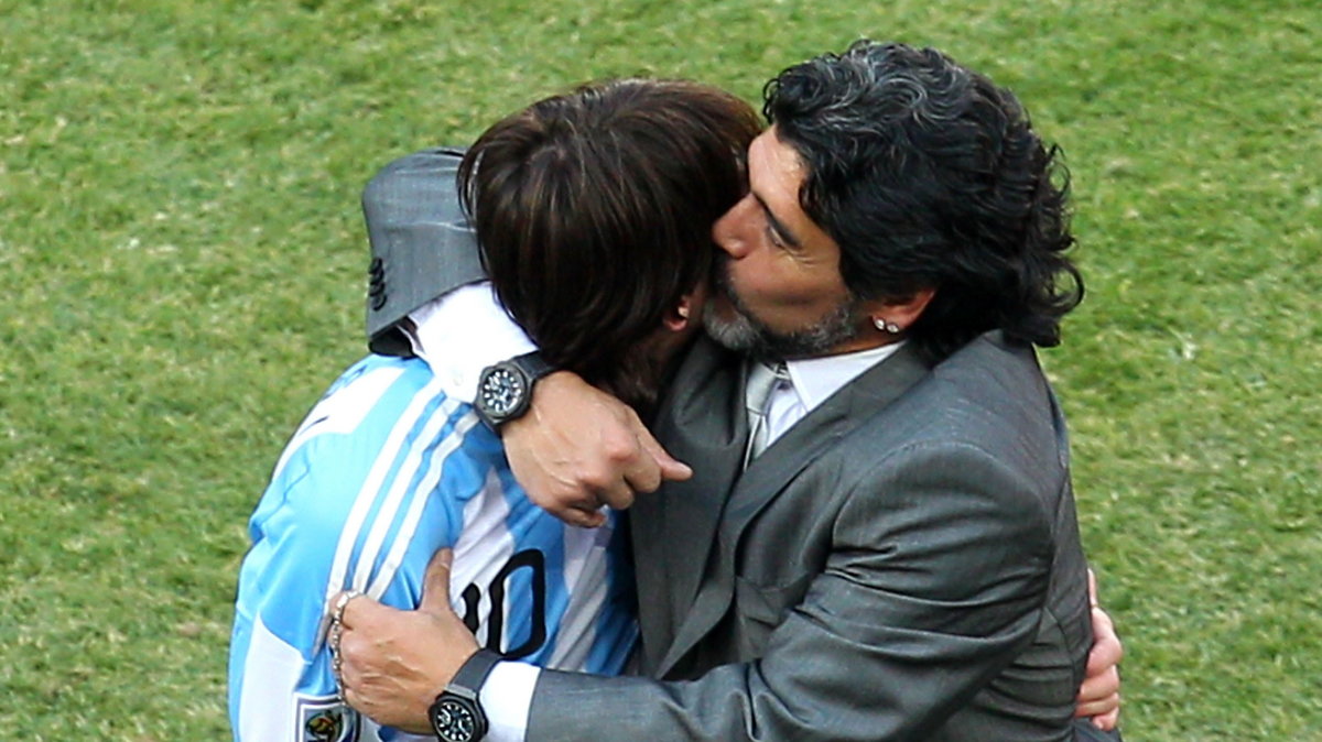 Diego Maradona i Lionel Messi (zdjęcie z 2010 roku)