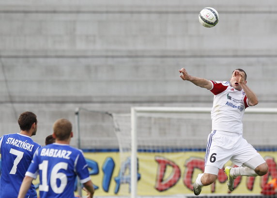 PIŁKARSKA EKSTRAKLASA GÓRNIK ZABRZE KONTRA RUCH CHORZÓW (Radosław Sobolewski Filip Starzyński Bartłomiej Babiarz)