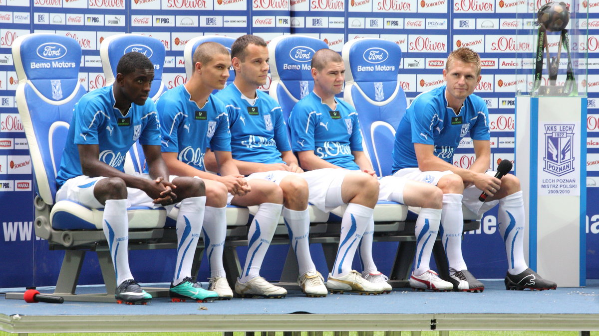 Napastnicy Lecha, od lewej: Joel Tshibamba, Bartosz Bereszyński, Tomasz Mikołajczak, Krzysztof Chrapek i Artur Wichniarek