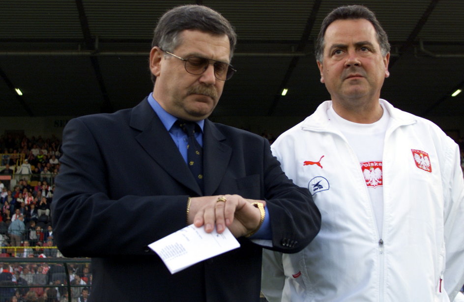 Jerzy Engel (z lewej) i Stanisław Machowski (18.05.2002 r.).