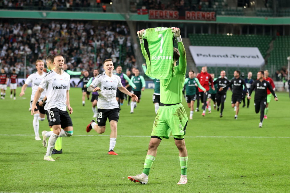 Kacper Tobiasz został bohaterem Legii w rewanżu z FC Midtjylland (31.08.2023 r.).