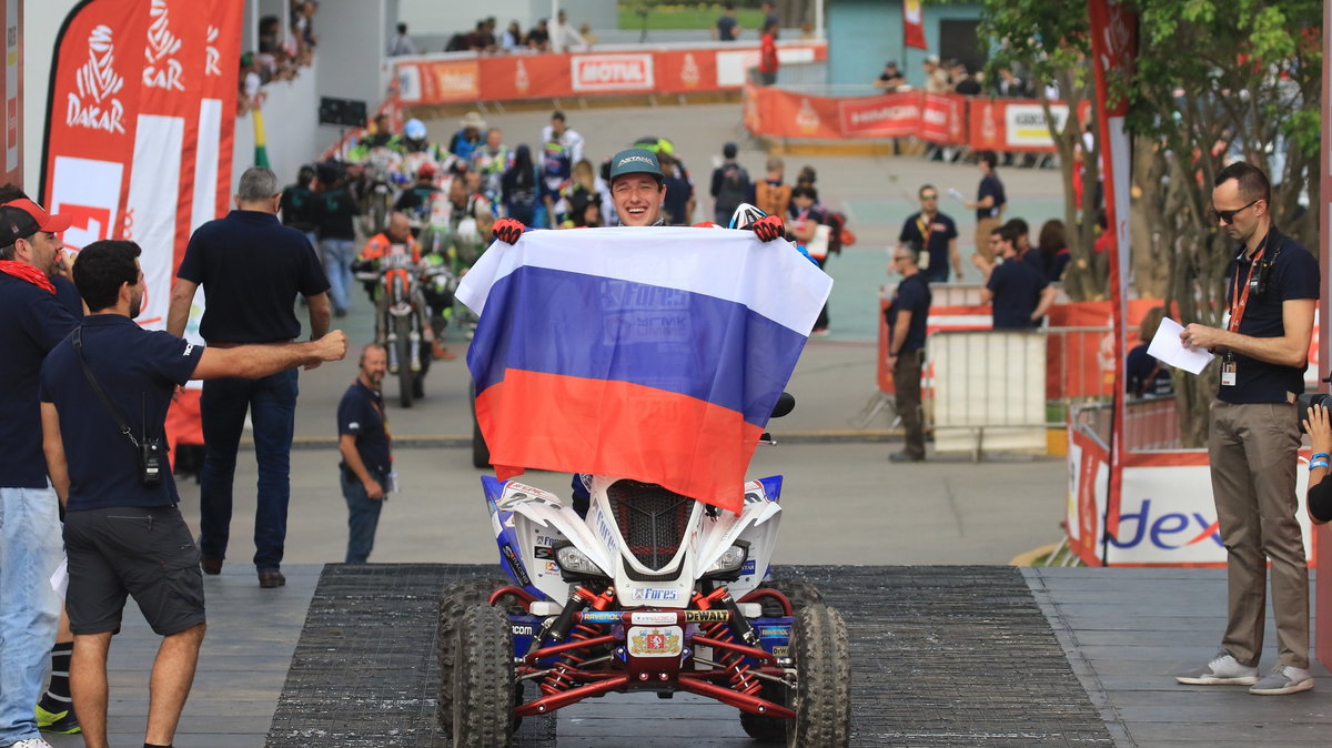 Siergiej Kariakin po wygraniu Rajdu Dakar