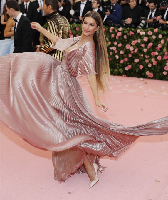 epa07552430 - USA NEW YORK MET GALA (2019 Met Gala at the Metropolitan Museum of Art)