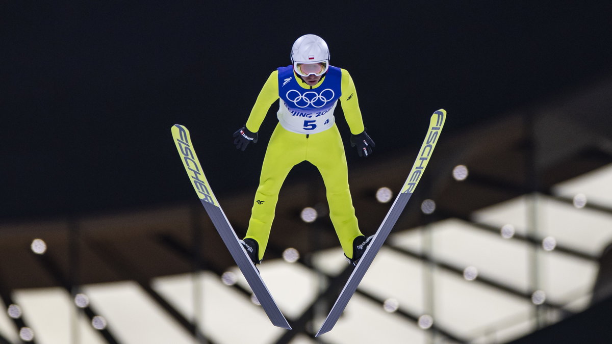 Kamil Stoch na średniej skoczni w Zhangjiakou (7.08.2022)