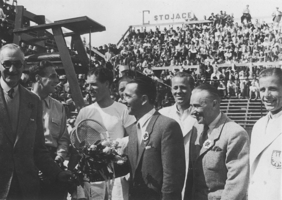 Tenisiści. Widoczni m.in.: Władysław Skonecki, Józef Hebda, Tony Mottram.