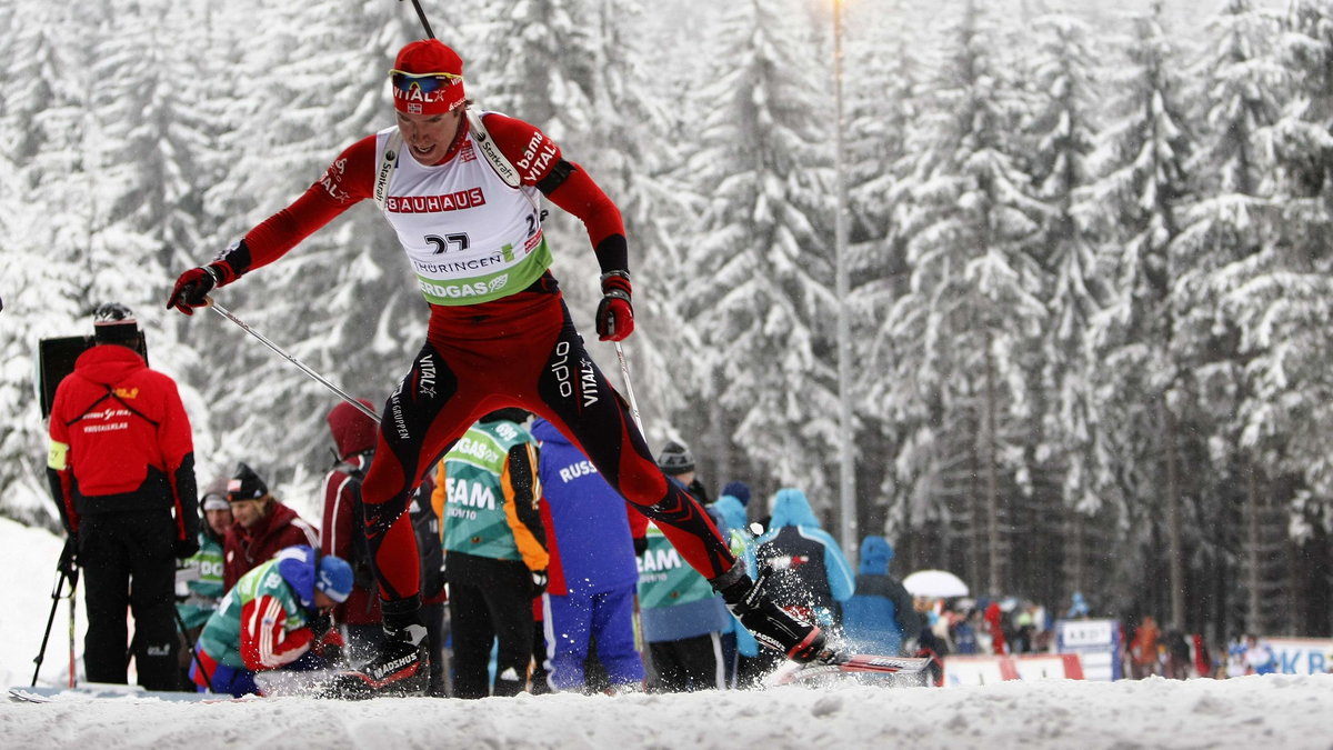 2010-01-09T150423Z_01_CHA111_RTRIDSP_3_BIATHLON.jpg