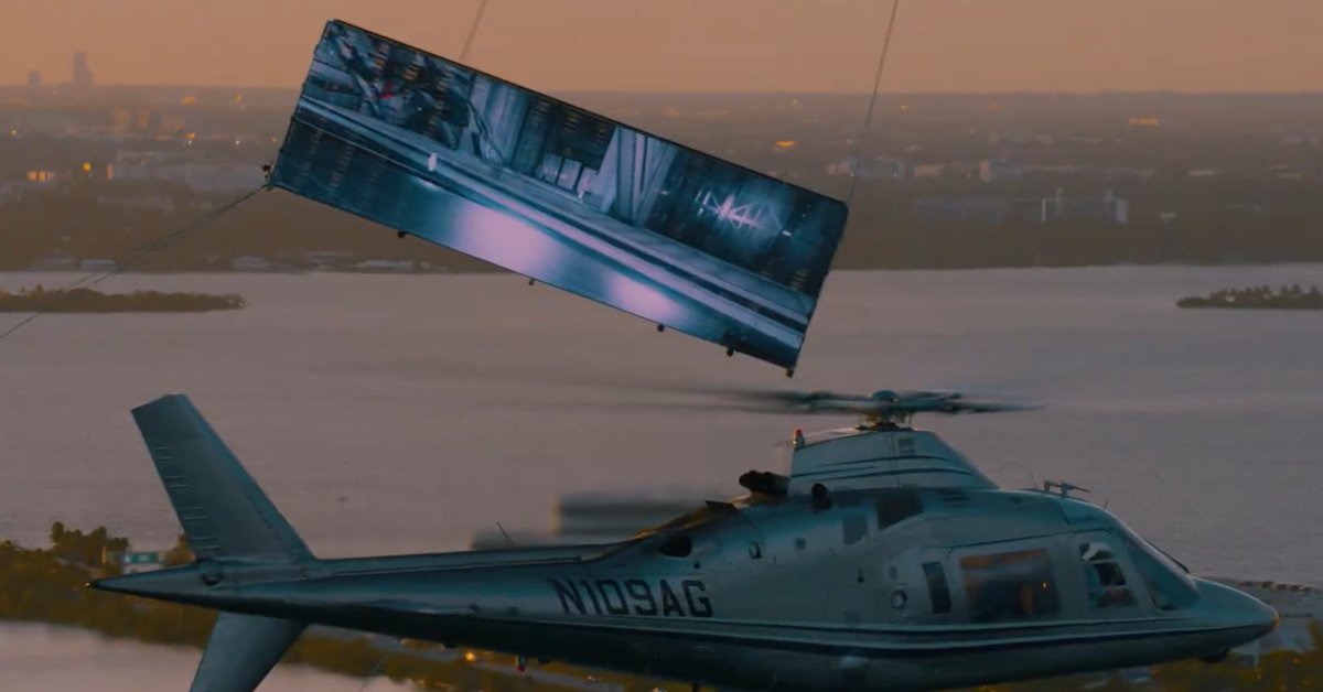 Nie do wiary! Gwiazdor z Ameryki zrobił to na pokładzie helikoptera i pobił rekord