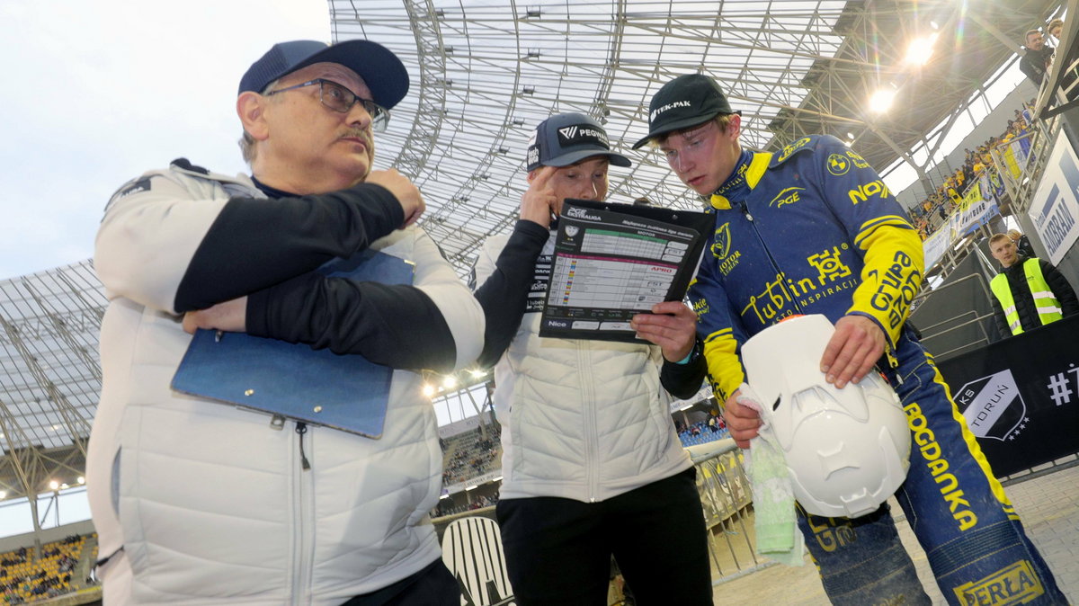 Menedżer Motoru, Jacek Ziółkowski, trener Maciej Kuciapa i Mateusz Cierniak