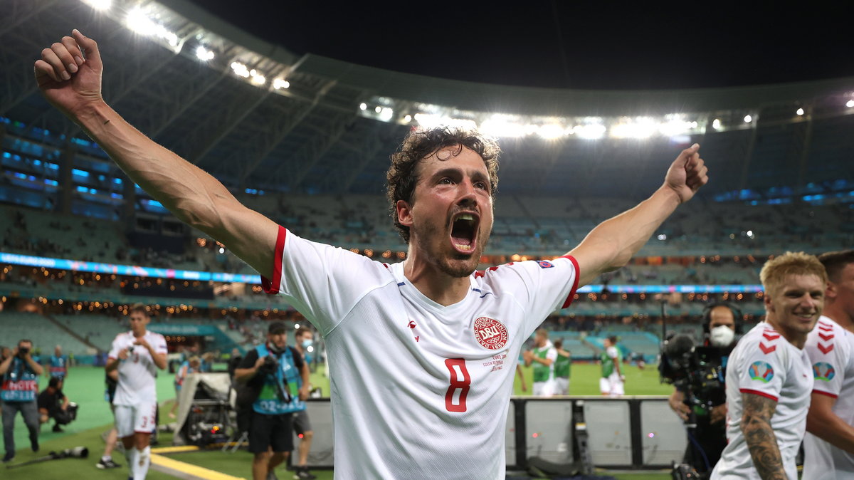 Thomas Delaney celebruję wygraną z Czechami w 1.4 finau Euro 2020