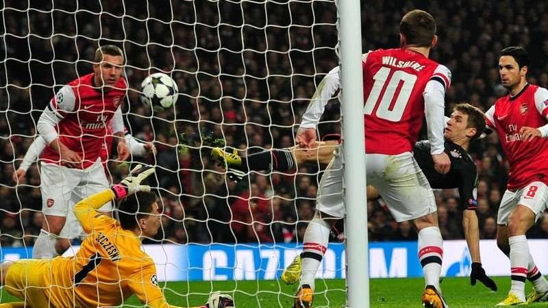 Arsenal Londyn - Bayern Moanchium Wojciech Szczęsny pokonany