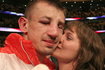 Tomasz Adamek z żoną Barbarą w 2005 r. po tym, jak został mistrzem świata organizacji WBC w wadze półciężkiej