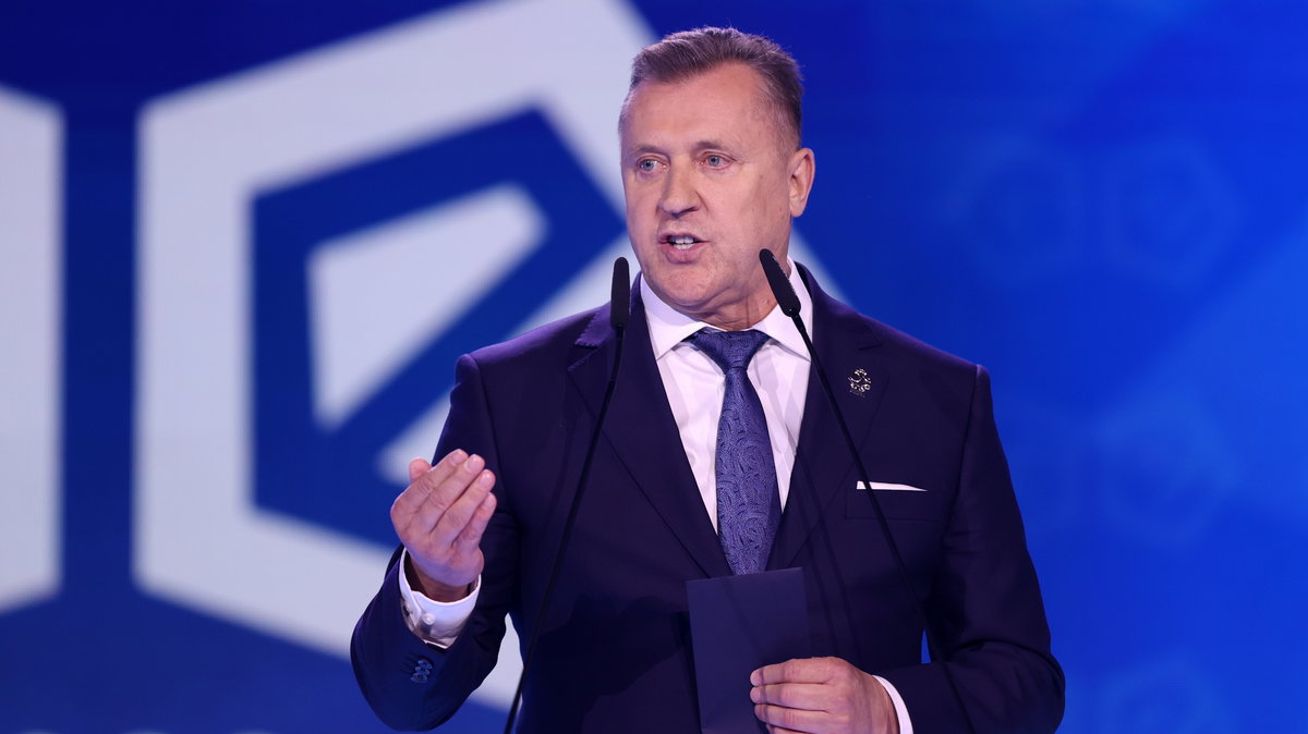 Prezes Cezary Kulesza nie chce mówić, ile punktów w czerwcowych meczach go zadowoli.