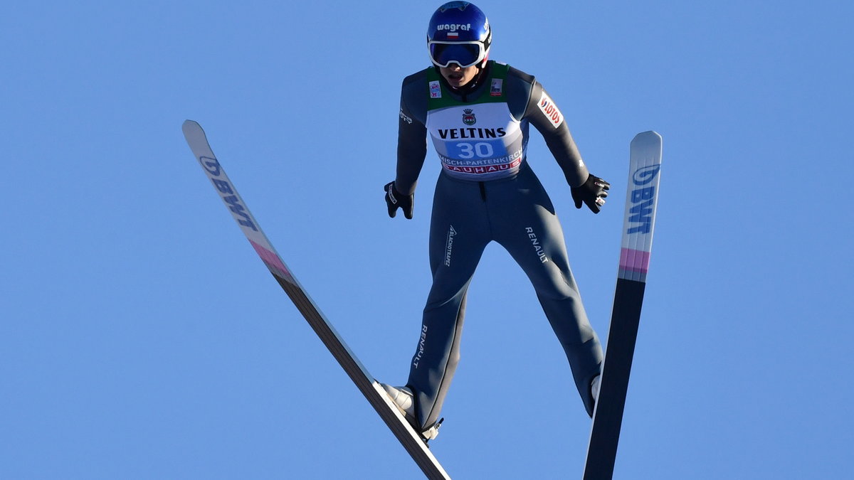 epa08097573 - GERMANY SKI JUMPING FOUR HILLS TOURNAMENT (68th Four Hills Tournament)